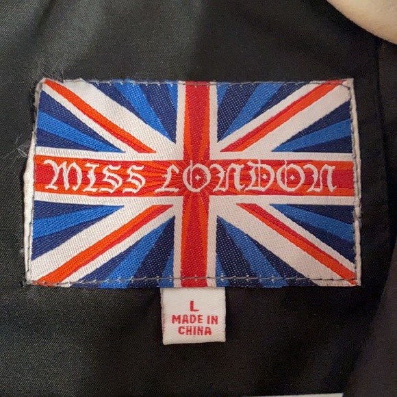 Miss London -Jet Black trench coat with puff shoulder and 2 pockets Size Large - Picture 2 of 8